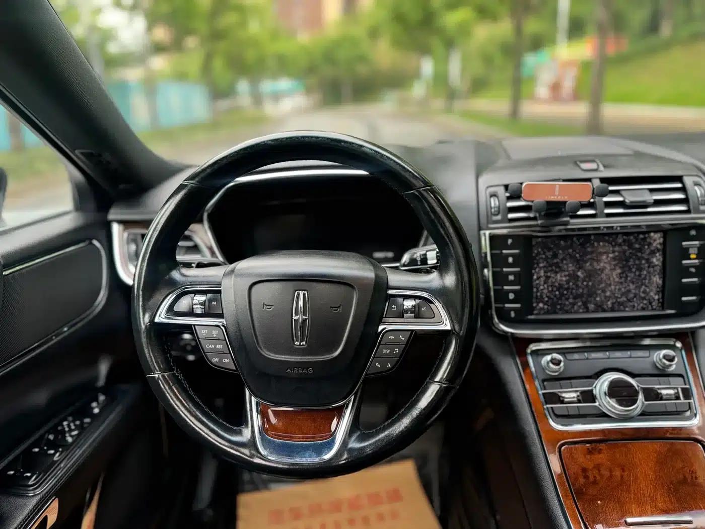 Lincoln Continental 2019 2.0T Two-Wheel Drive Premium Edition (China V Emission Standard) — миниатюра 13