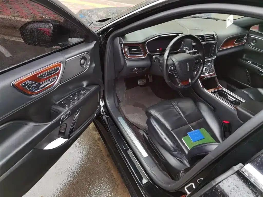 Lincoln Continental 2018 2.0T Two-Wheel Drive Premium Edition — миниатюра 13