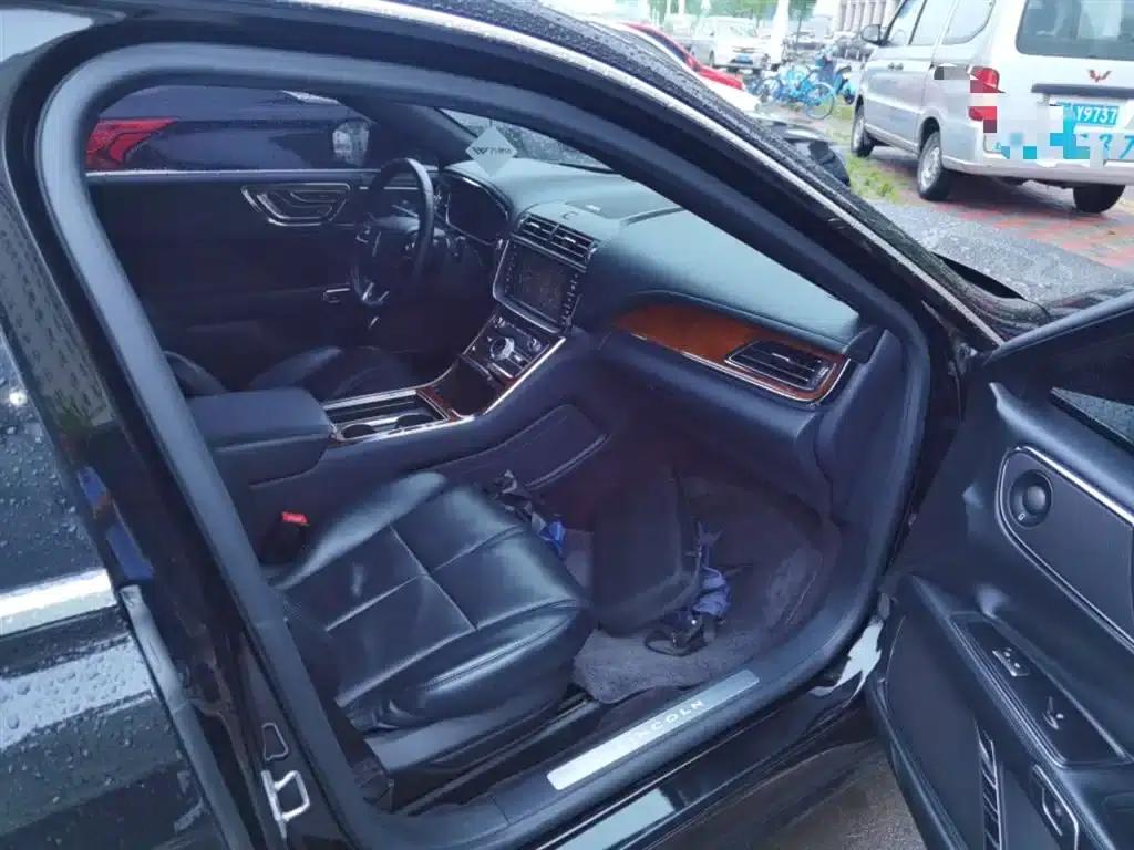 Lincoln Continental 2018 2.0T Two-Wheel Drive Premium Edition — миниатюра 22