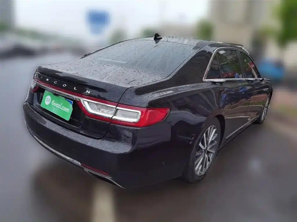 Lincoln Continental 2018 2.0T Two-Wheel Drive Premium Edition — миниатюра 5