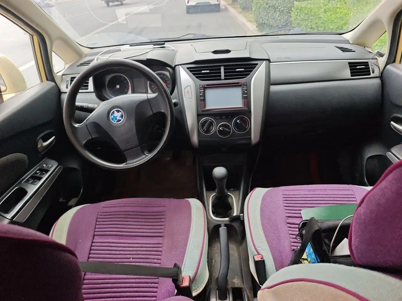 Venucia R50X 2013 1.6L Manual Model — миниатюра 10
