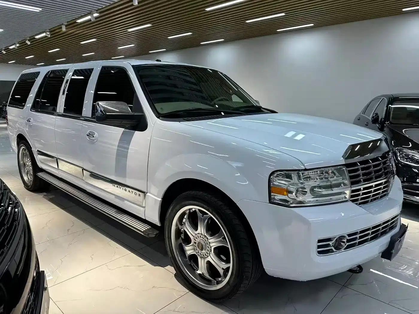 Navigator One 2008 Model 5.4L Extended Version — миниатюра 1