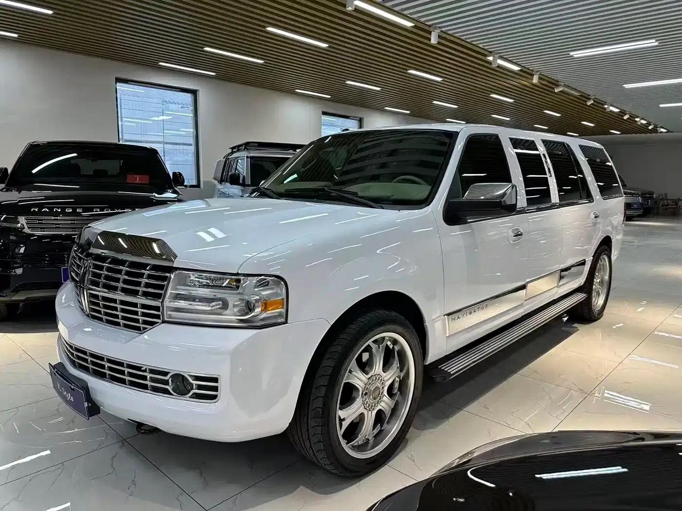 Navigator One 2008 Model 5.4L Extended Version — миниатюра 3