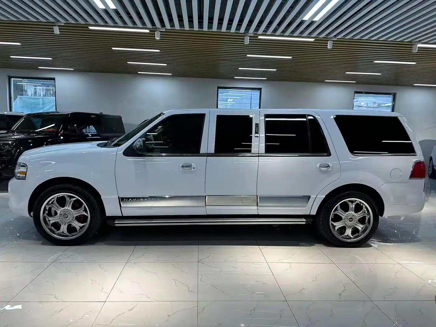 Navigator One 2008 Model 5.4L Extended Version — миниатюра 6