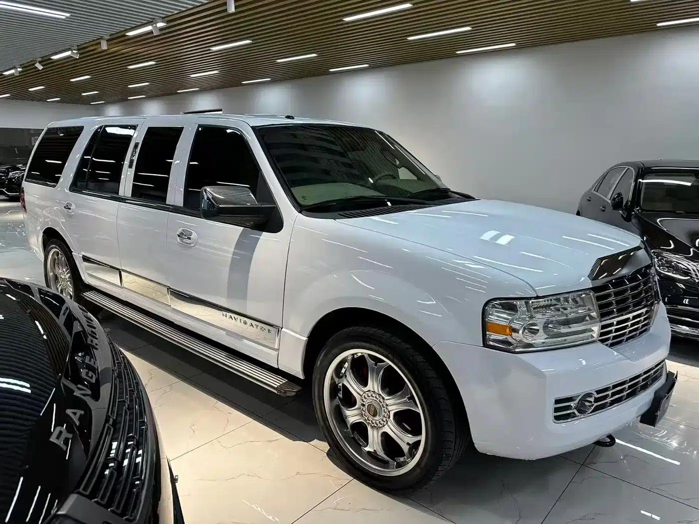 Navigator One 2008 Model 5.4L Extended Version — миниатюра 8