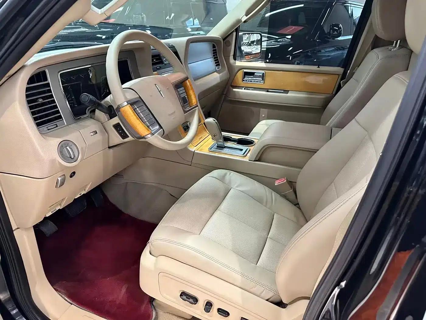 Navigator One 2008 Model 5.4L Extended Version — миниатюра 9