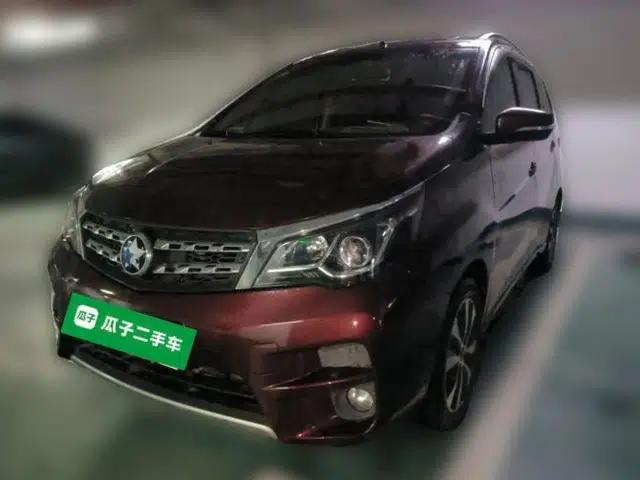 Venucia M50V 2017 1.6L XL CVT Luxury Edition