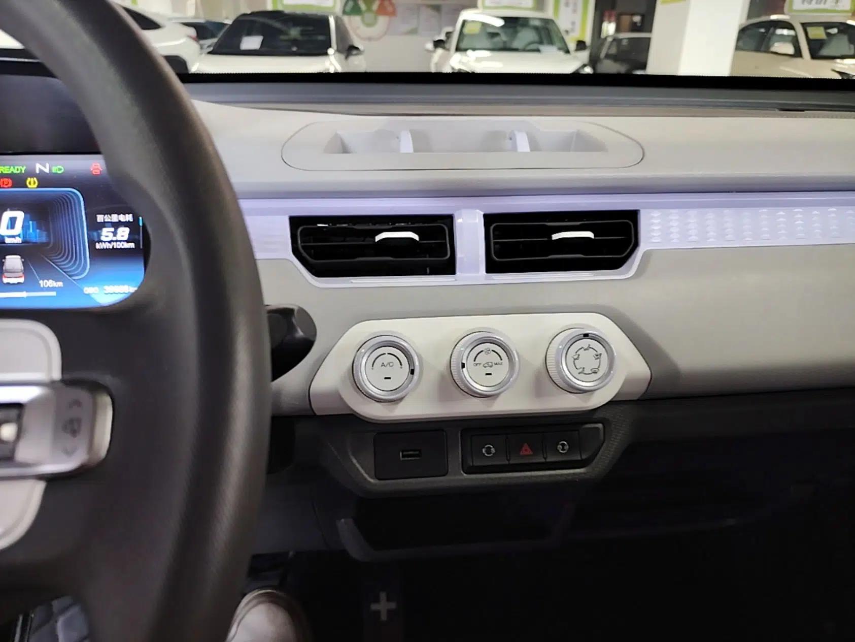 Chery QQ Ice Cream 2022 170km Sundae Phosphate Lithium-Ion — миниатюра 16