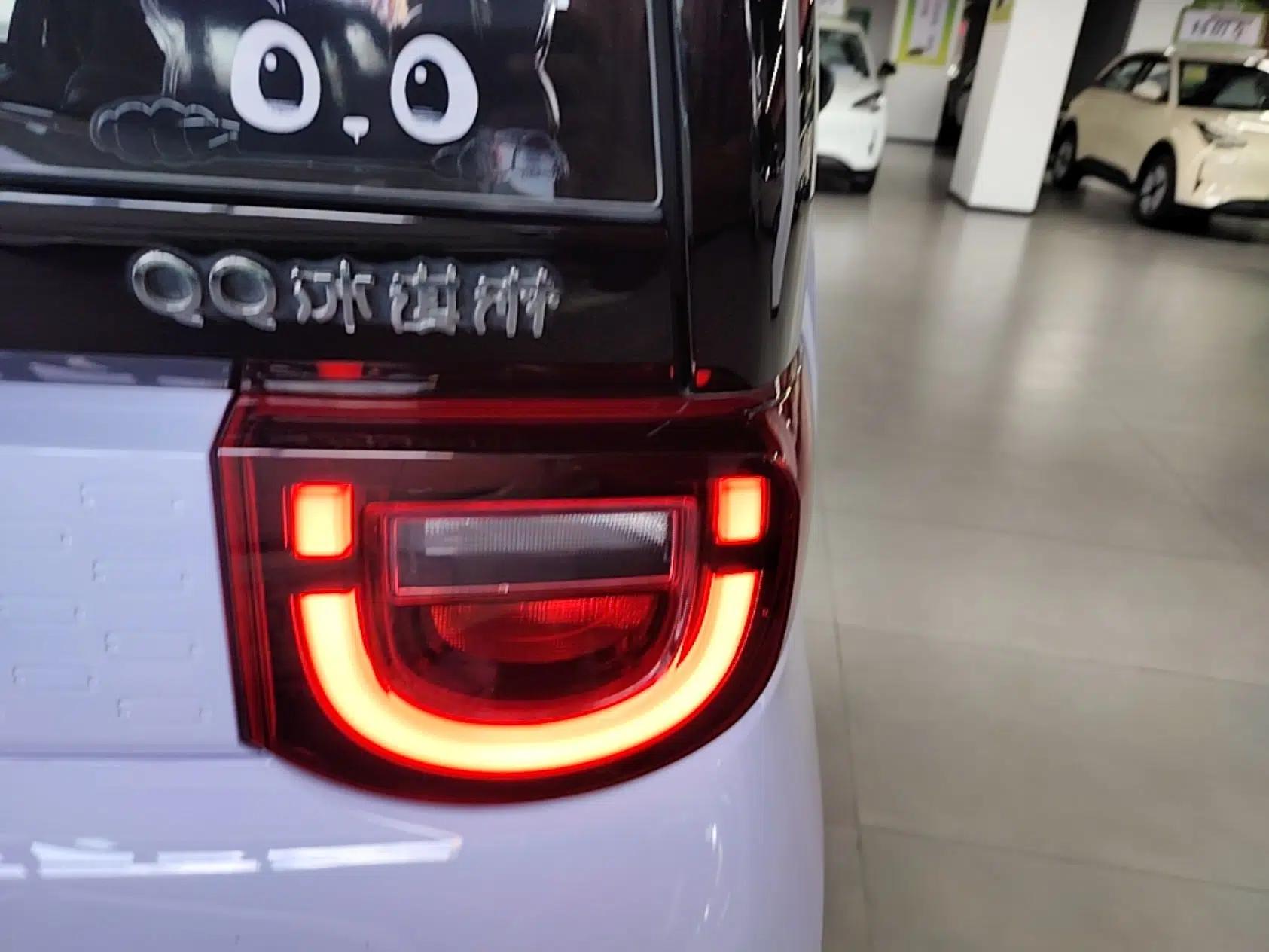 Chery QQ Ice Cream 2022 170km Sundae Phosphate Lithium-Ion — миниатюра 7