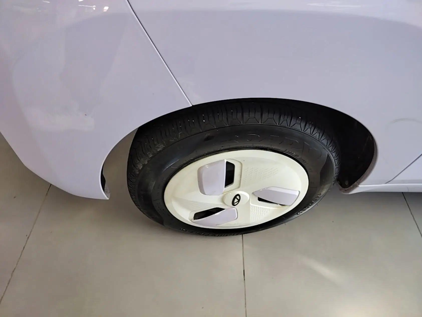 Chery QQ Ice Cream 2022 170km Sundae Phosphate Lithium-Ion — миниатюра 8