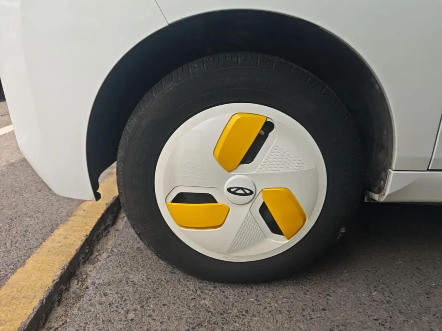Chery QQ Ice Cream 2022 Pudding Model — миниатюра 8