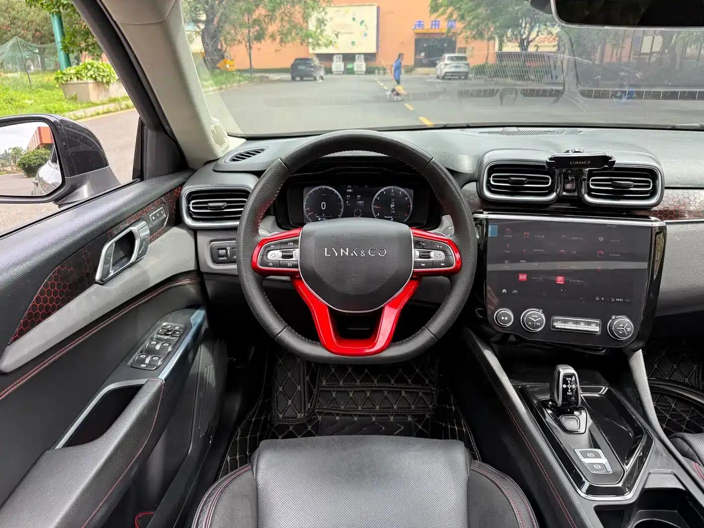 Lynk & Co 02 2018 1.5T DCT 2WD Pro Edition (National V Emission Standard) — миниатюра 14