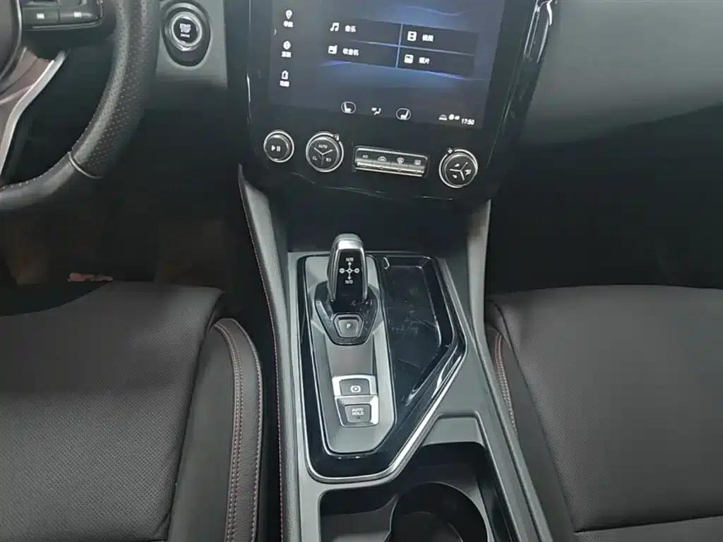 Lynk & Co 02 2018 1.5T DCT 2WD Sport Edition (National V Emission Standard) — миниатюра 14