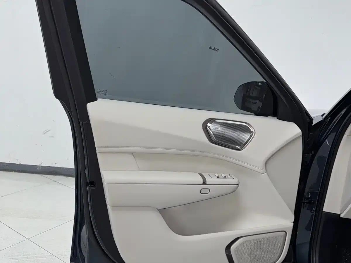 Lynk & Co 900 2025 2.0T Ultra 6-seater — миниатюра 22