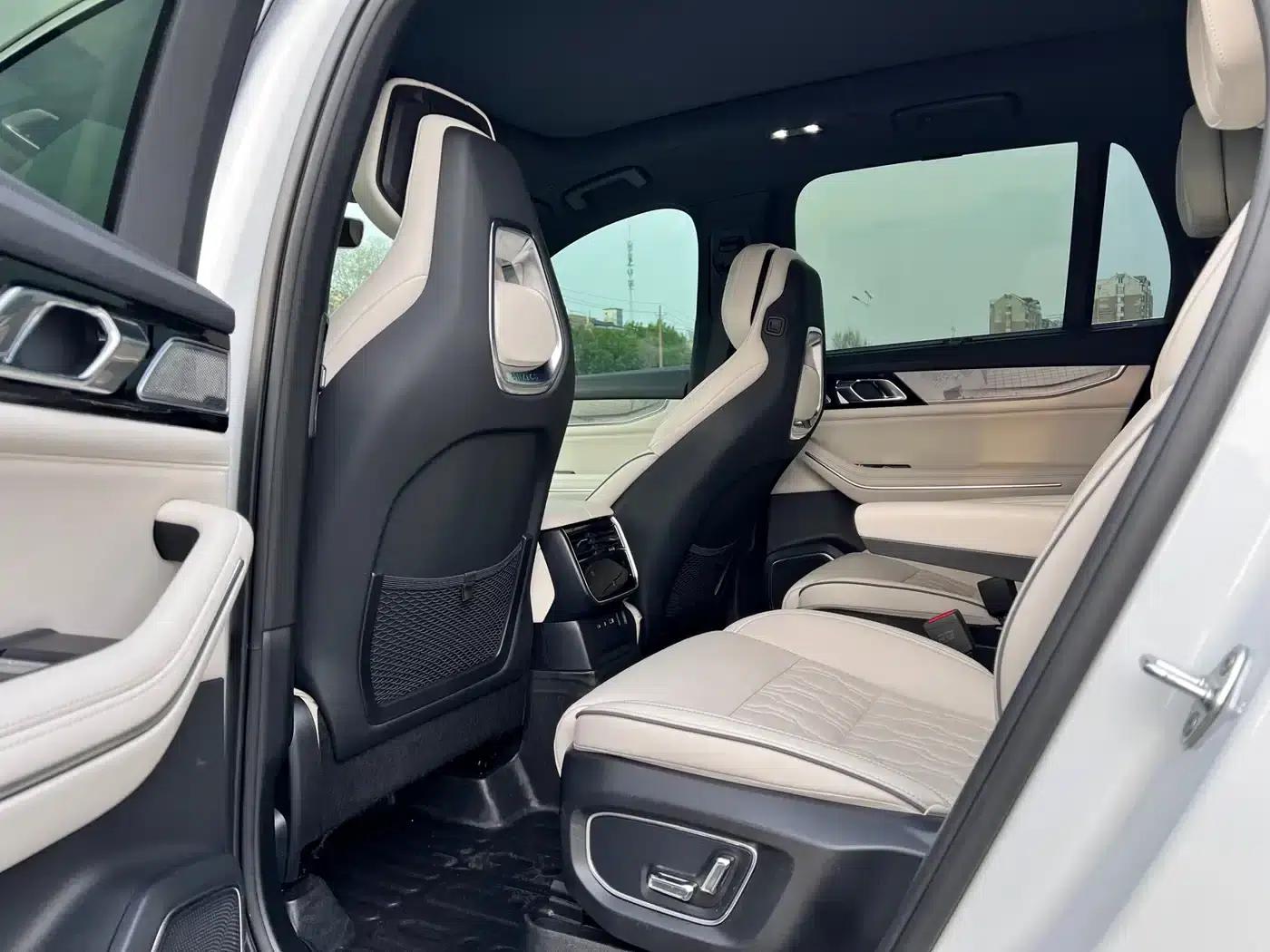Lynk & Co 09 EM-P 2021 2.0T PHEV Ultra Six-Seater — миниатюра 9