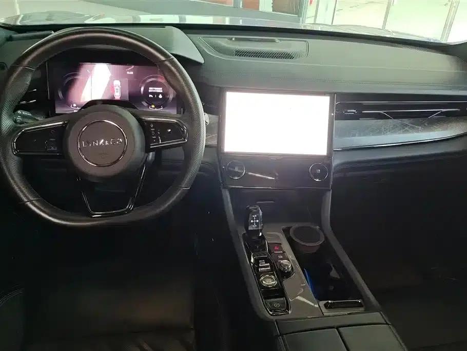 Lynk & Co 09 EM-P 2021 2.0T PHEV Halo 6-seater — миниатюра 12