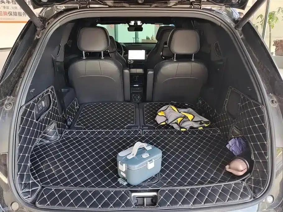 Lynk & Co 09 EM-P 2021 2.0T PHEV Halo 6-seater — миниатюра 4