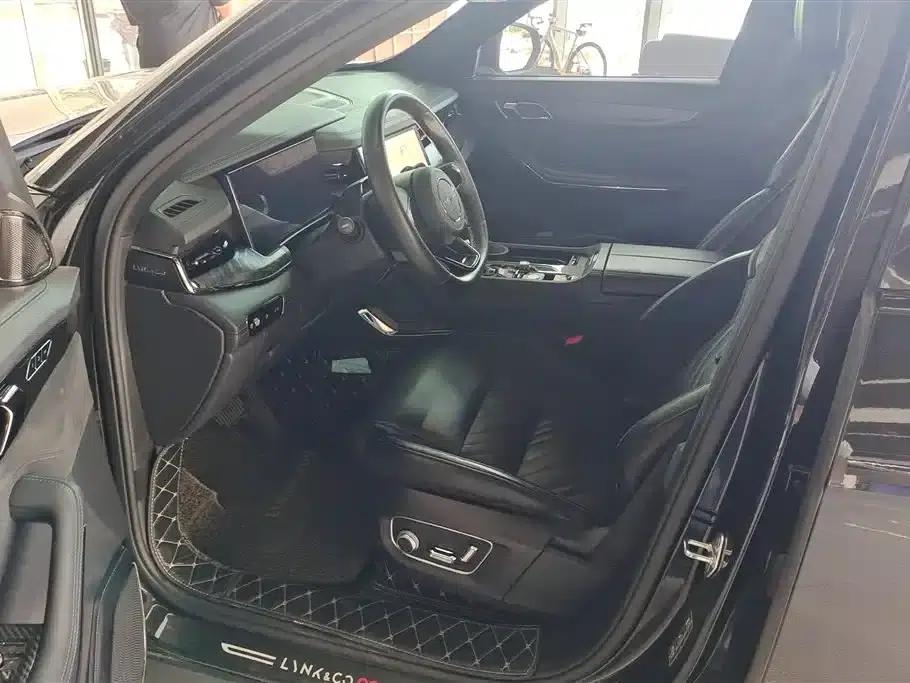 Lynk & Co 09 EM-P 2021 2.0T PHEV Halo 6-seater — миниатюра 9