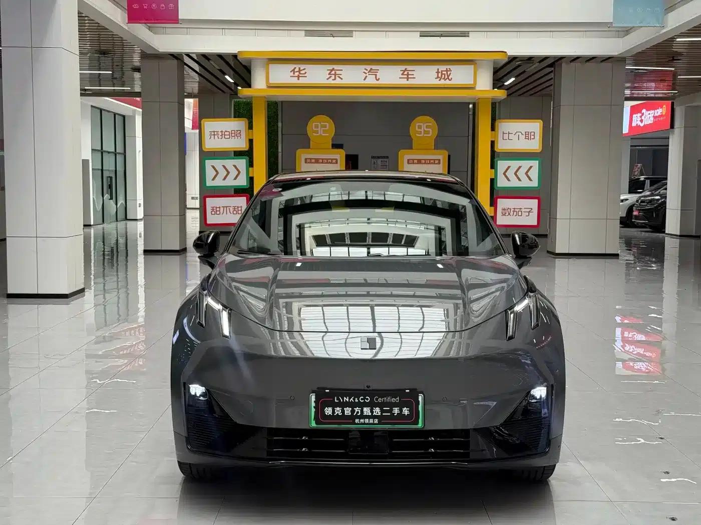 Lynk & Co Z20 2025 Model 530km RWD Pro — миниатюра 2