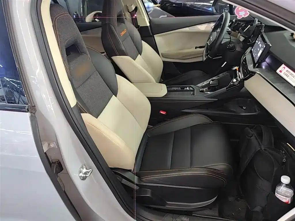 Lynk & Co 06 EM-P 2022 PHEV 84KM Range Pro — миниатюра 25