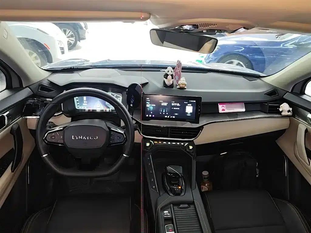 Lynk & Co 06 EM-P 2022 PHEV 84KM Range Pro — миниатюра 10
