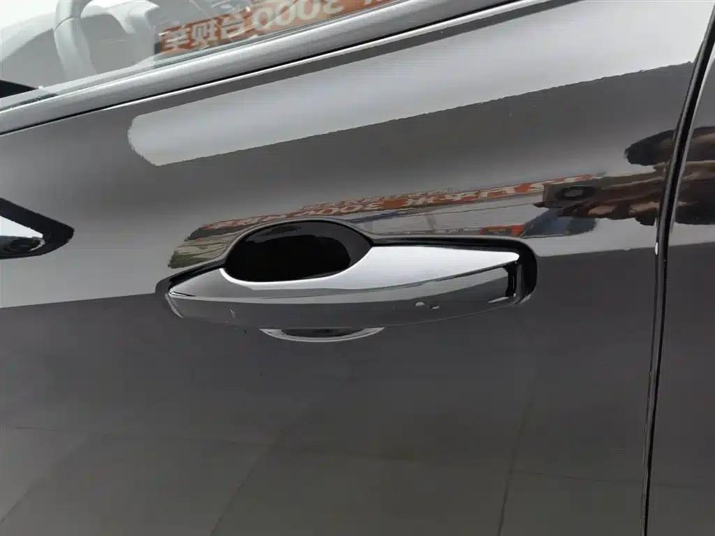 Lynk & Co 02 Hatchback 2022 2.0TD Plus — миниатюра 18