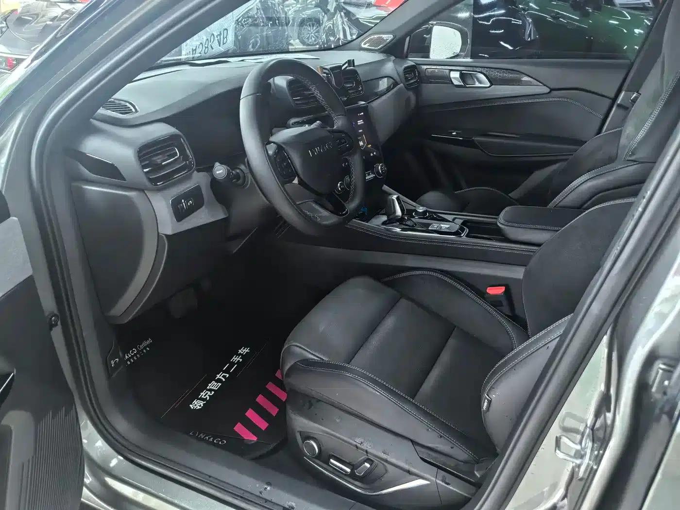 Lynk & Co 02 Hatchback 2022 2.0TD Pro — миниатюра 7