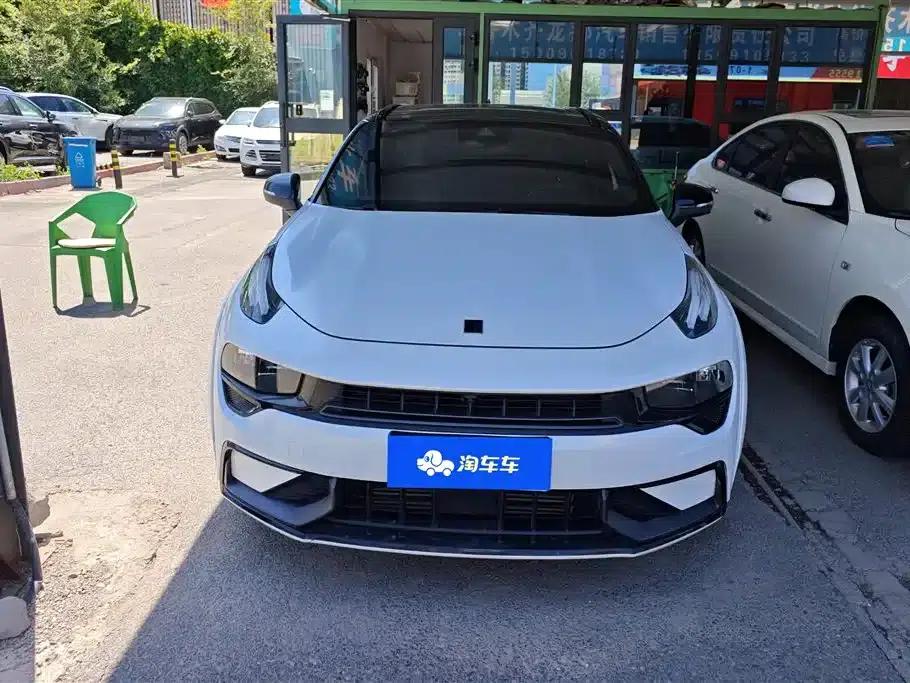 Lynk & Co 02 Hatchback 2022 2.0TD Summer Limited Edition — миниатюра 2