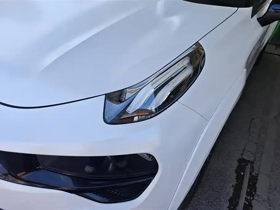 Lynk & Co 02 Hatchback 2022 2.0TD Summer Limited Edition — миниатюра 5