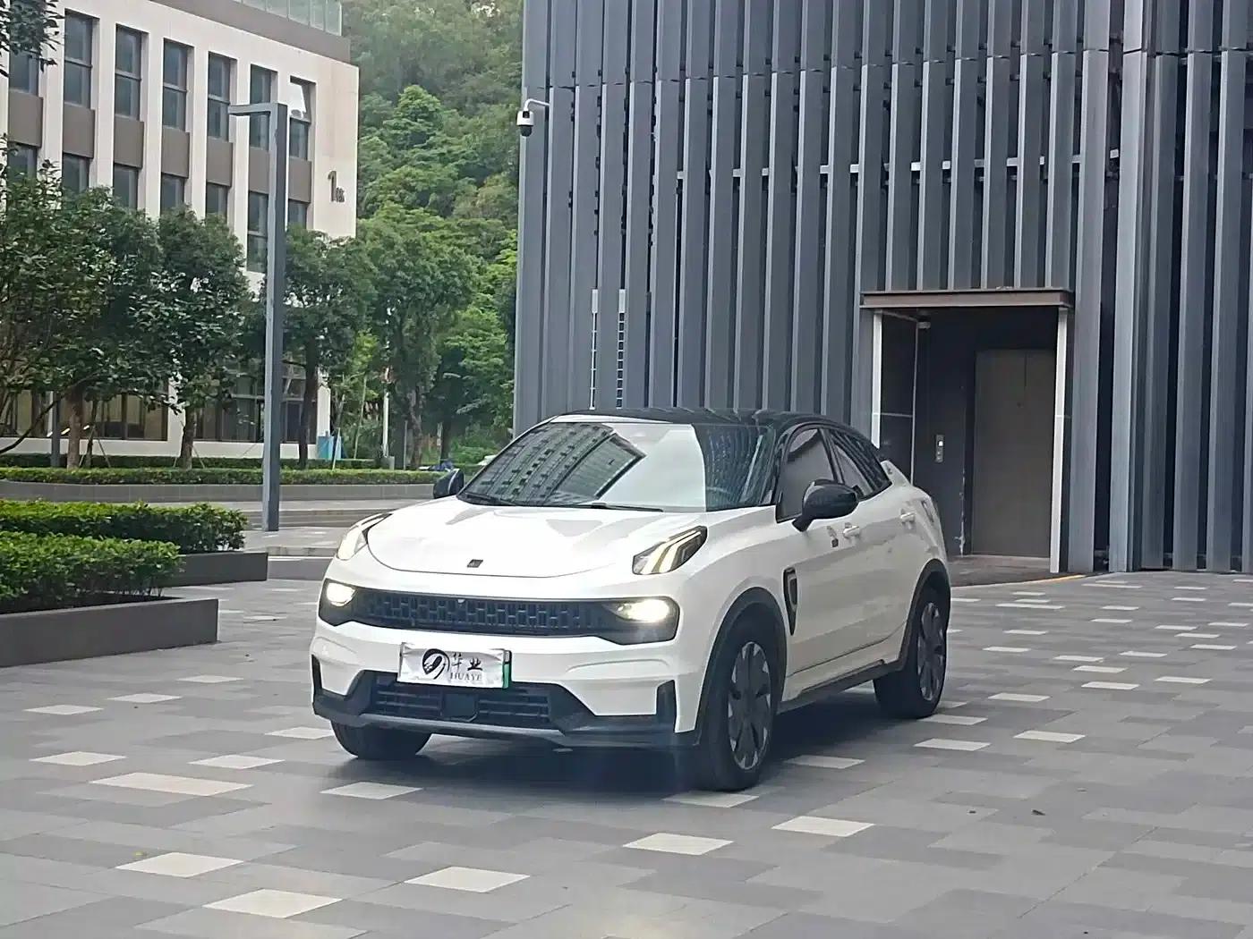 Lynk & Co 05 EM-P 2021 1.5TD PHEV HALO — миниатюра 1