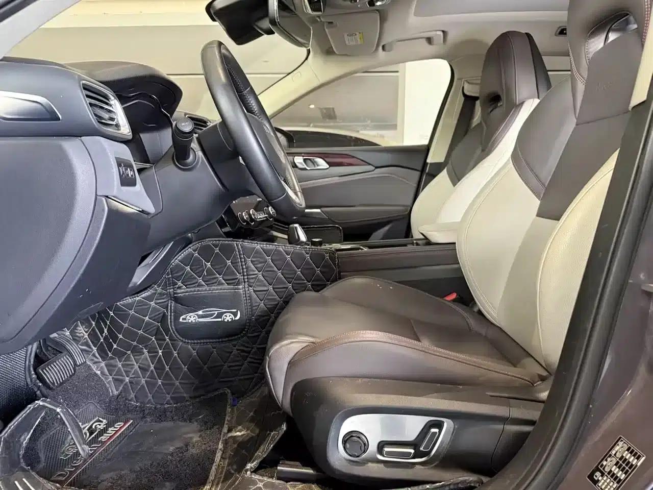 Lynk & Co 02 PHEV 2019 1.5T Pro — миниатюра 4