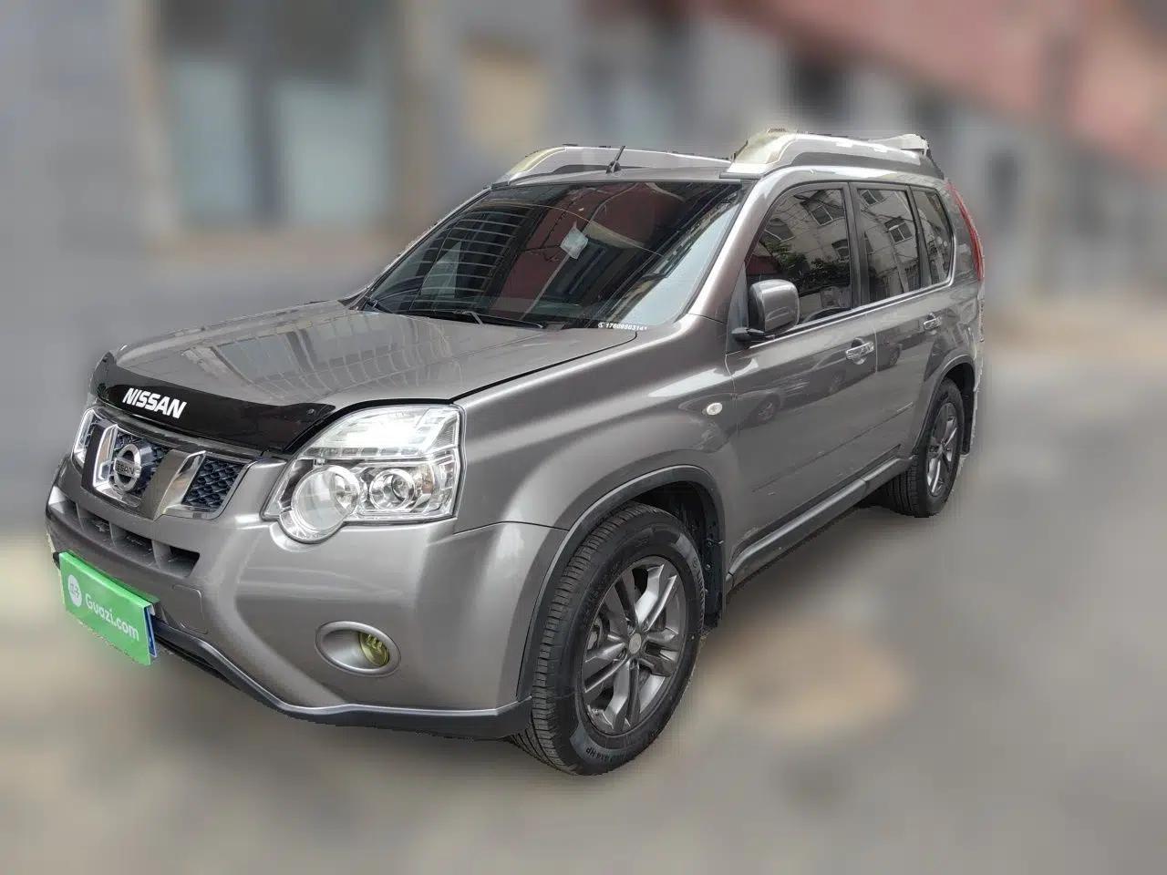 Nissan X-Trail 2012 2.5L CVT Luxury Edition 4WD — миниатюра 1