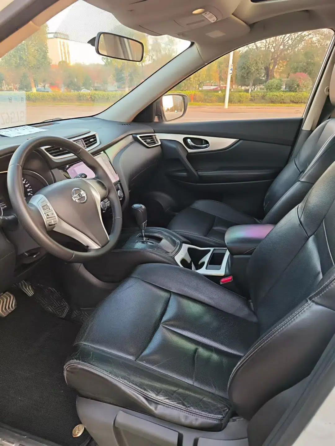 Nissan X-Trail 2015 2.0L CVT Comfort MAX Edition 2WD — миниатюра 18