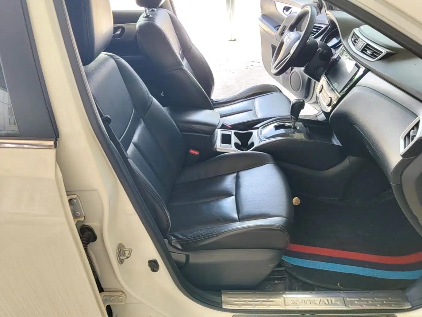 Nissan X-Trail 2015 2.0L CVT Comfort MAX Edition 2WD — миниатюра 23