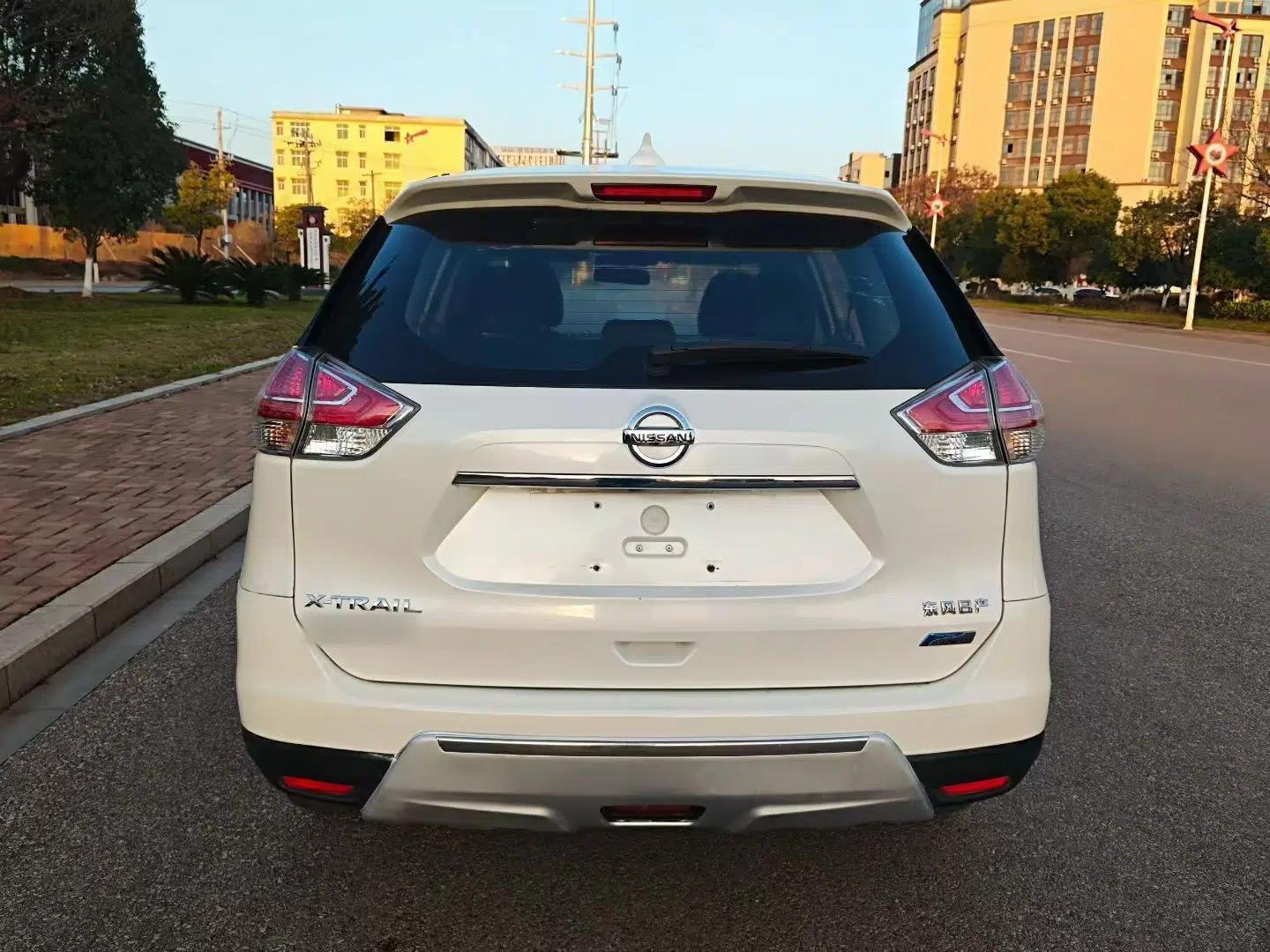 Nissan X-Trail 2015 2.0L CVT Comfort MAX Edition 2WD — миниатюра 5
