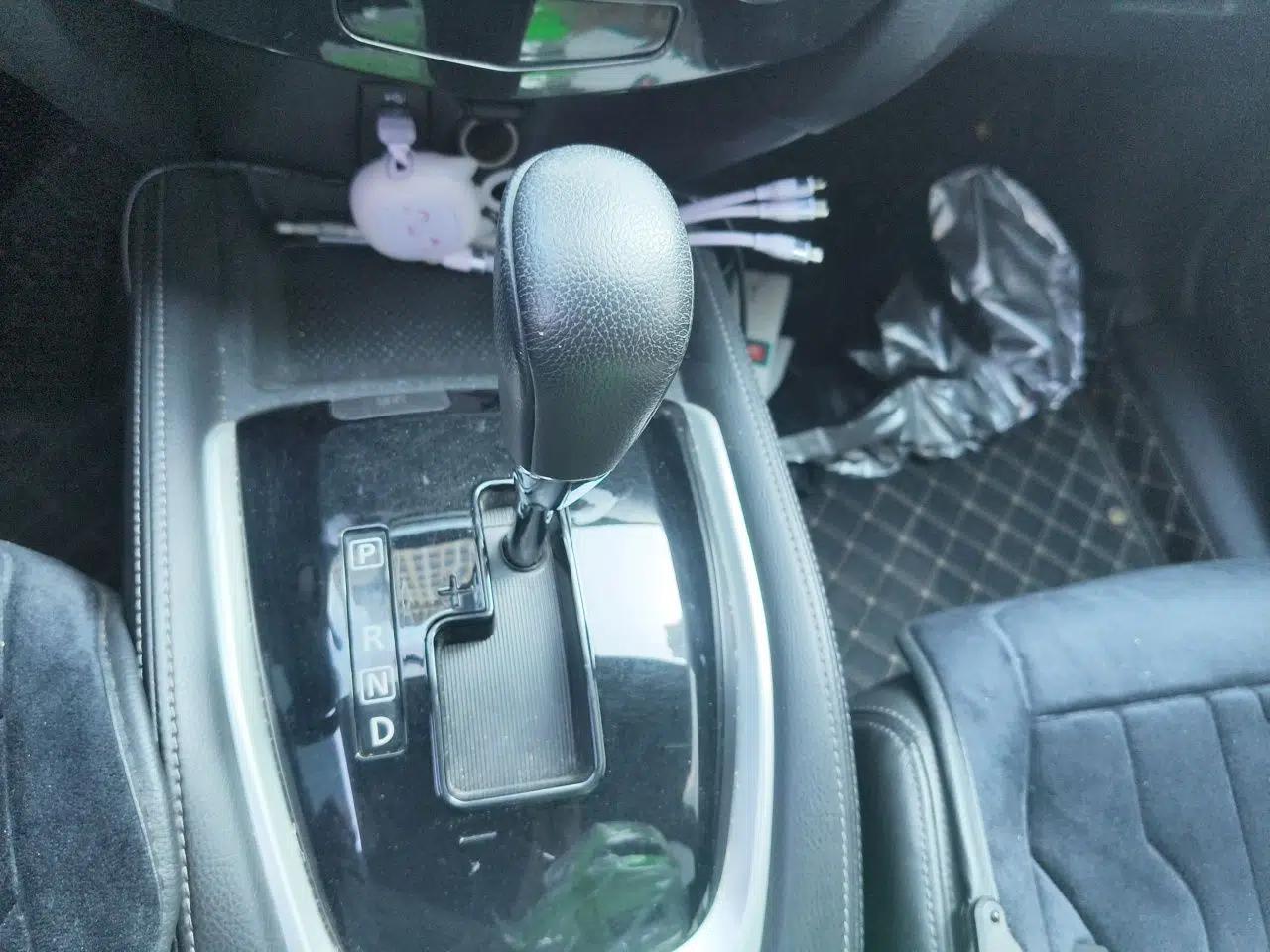 Nissan X-Trail 2014 2.0L CVT Comfort Edition 2WD — миниатюра 15
