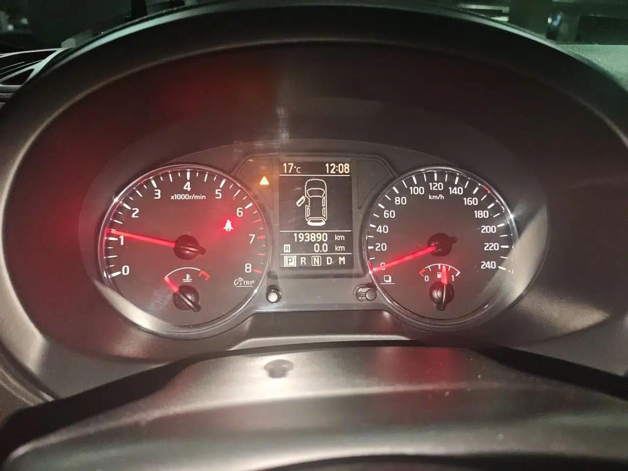 Nissan X-Trail 2012 2.5L CVT Luxury Edition 4WD — миниатюра 12