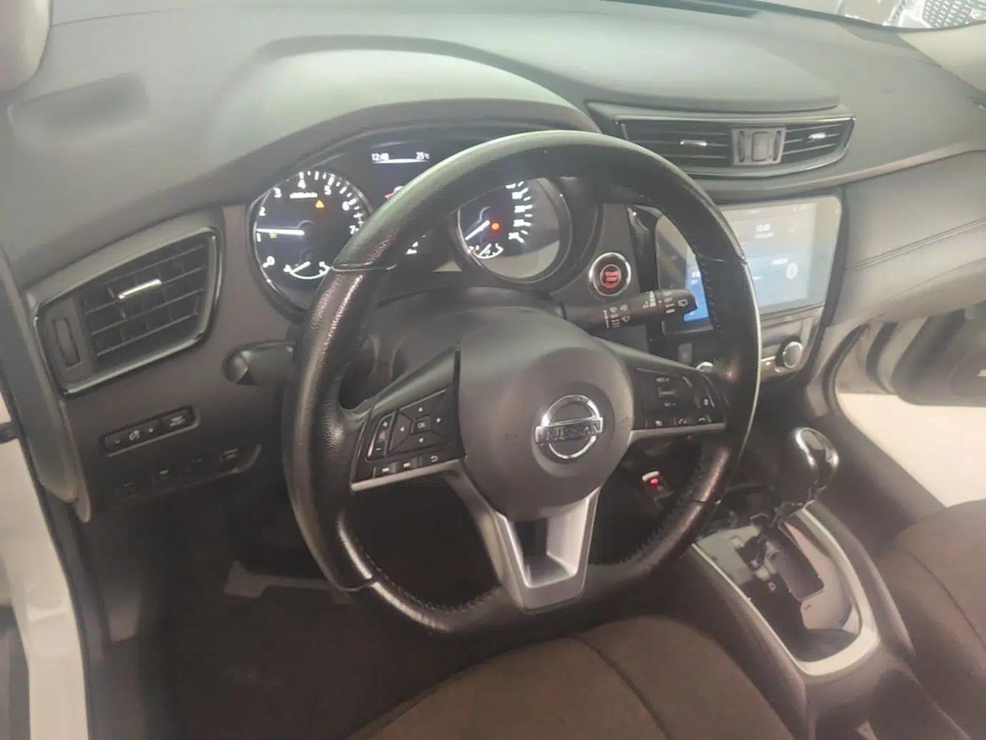 Nissan X-Trail 2019 2.5L CVT Smart Connect Luxury Edition 4WD — миниатюра 13