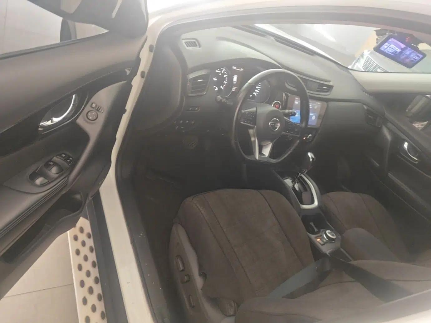 Nissan X-Trail 2019 2.5L CVT Smart Connect Luxury Edition 4WD — миниатюра 19