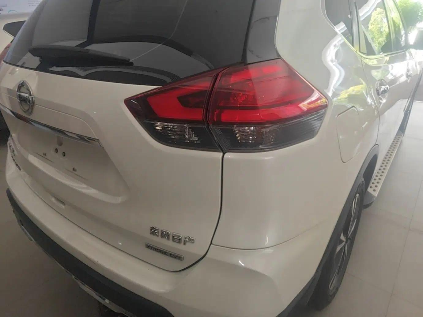 Nissan X-Trail 2019 2.5L CVT Smart Connect Luxury Edition 4WD — миниатюра 7