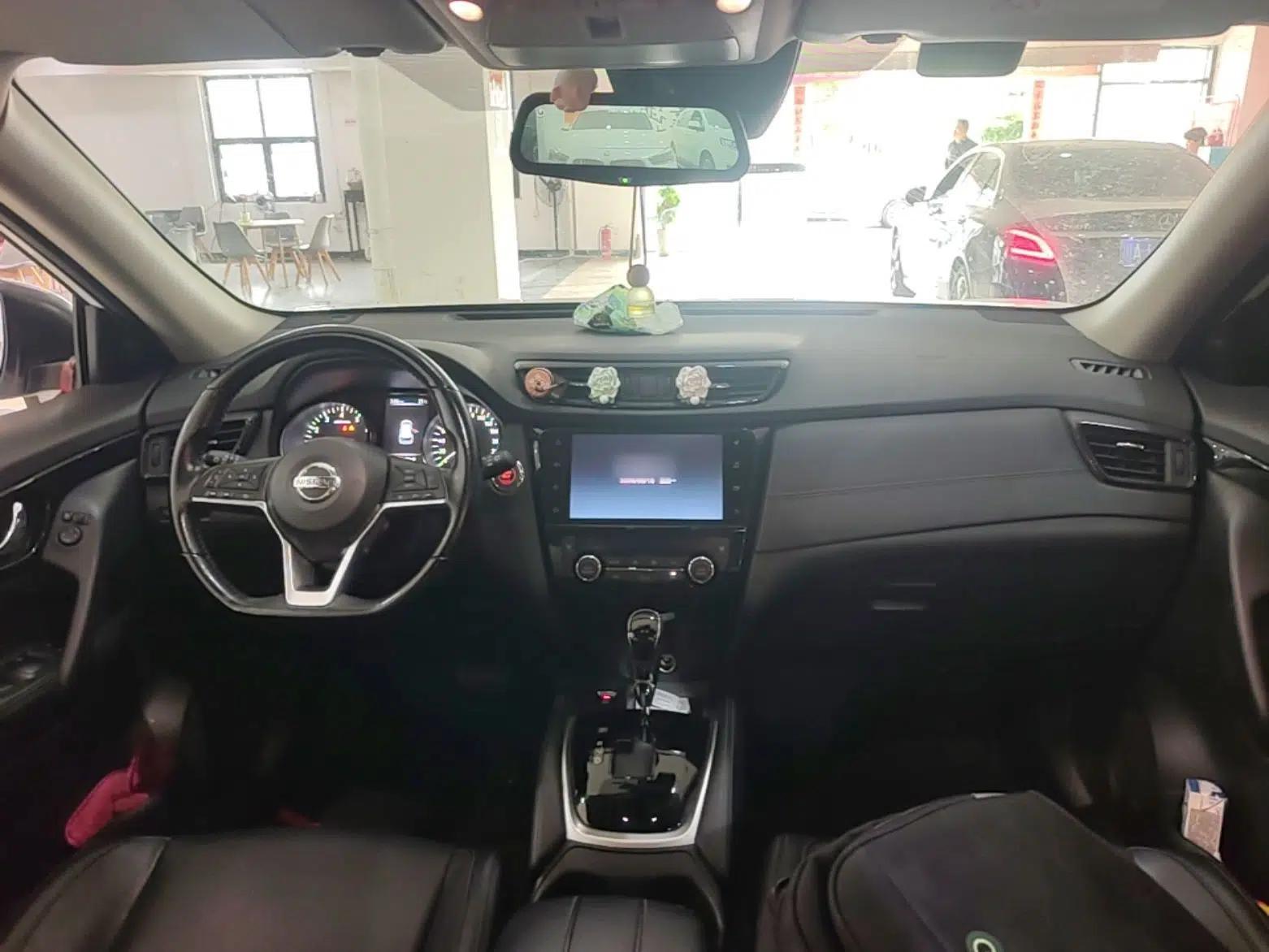 Nissan X-Trail 2020 2.0L XL ITS CVT 2WD SmartConnect Comfort Edition — миниатюра 13