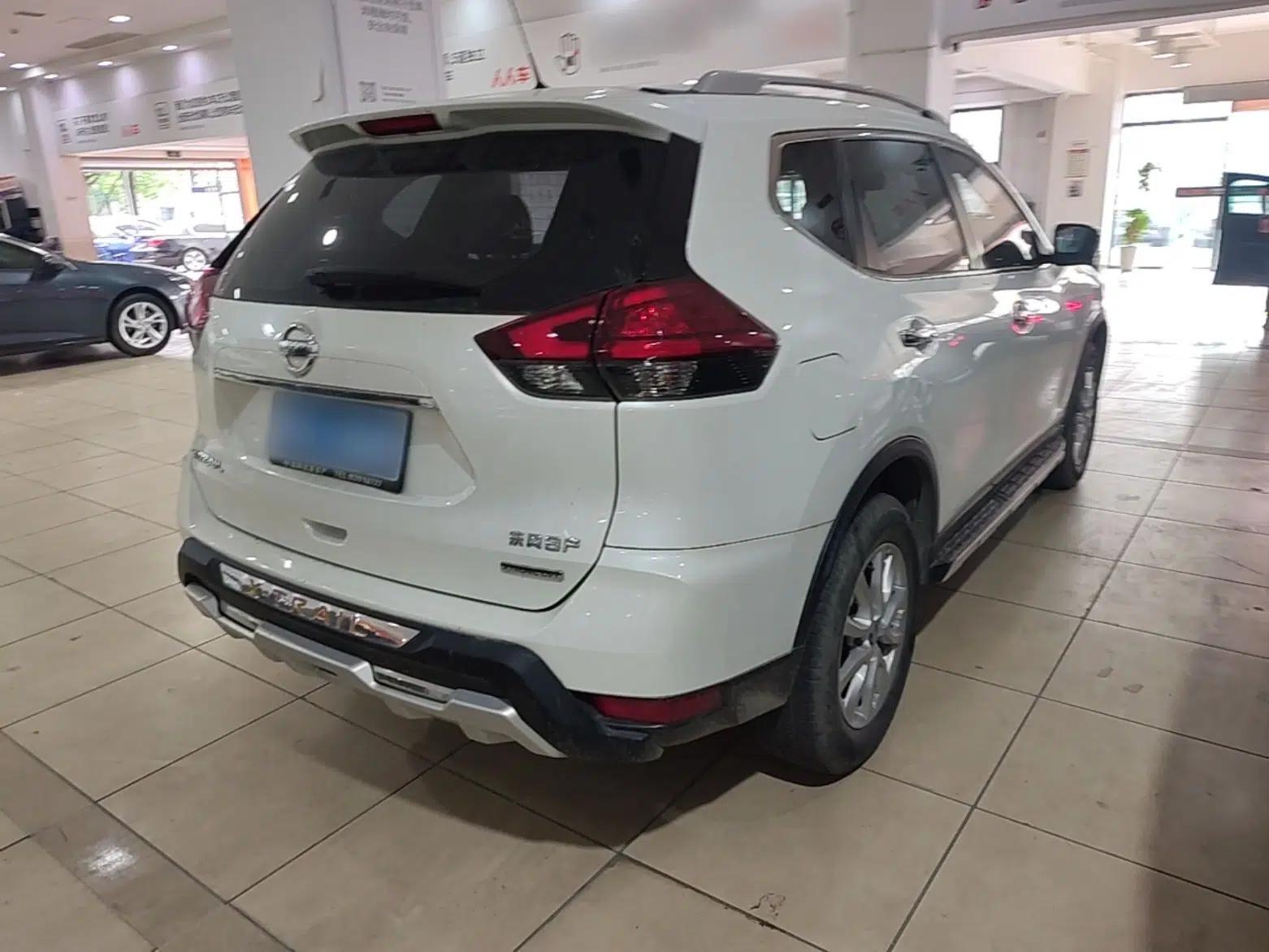 Nissan X-Trail 2020 2.0L XL ITS CVT 2WD SmartConnect Comfort Edition — миниатюра 6