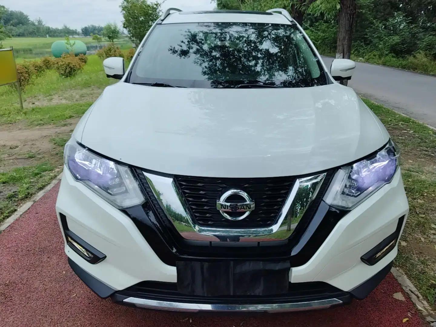 Nissan X-Trail 2017 2.0L CVT Comfort Edition 2WD — миниатюра 2