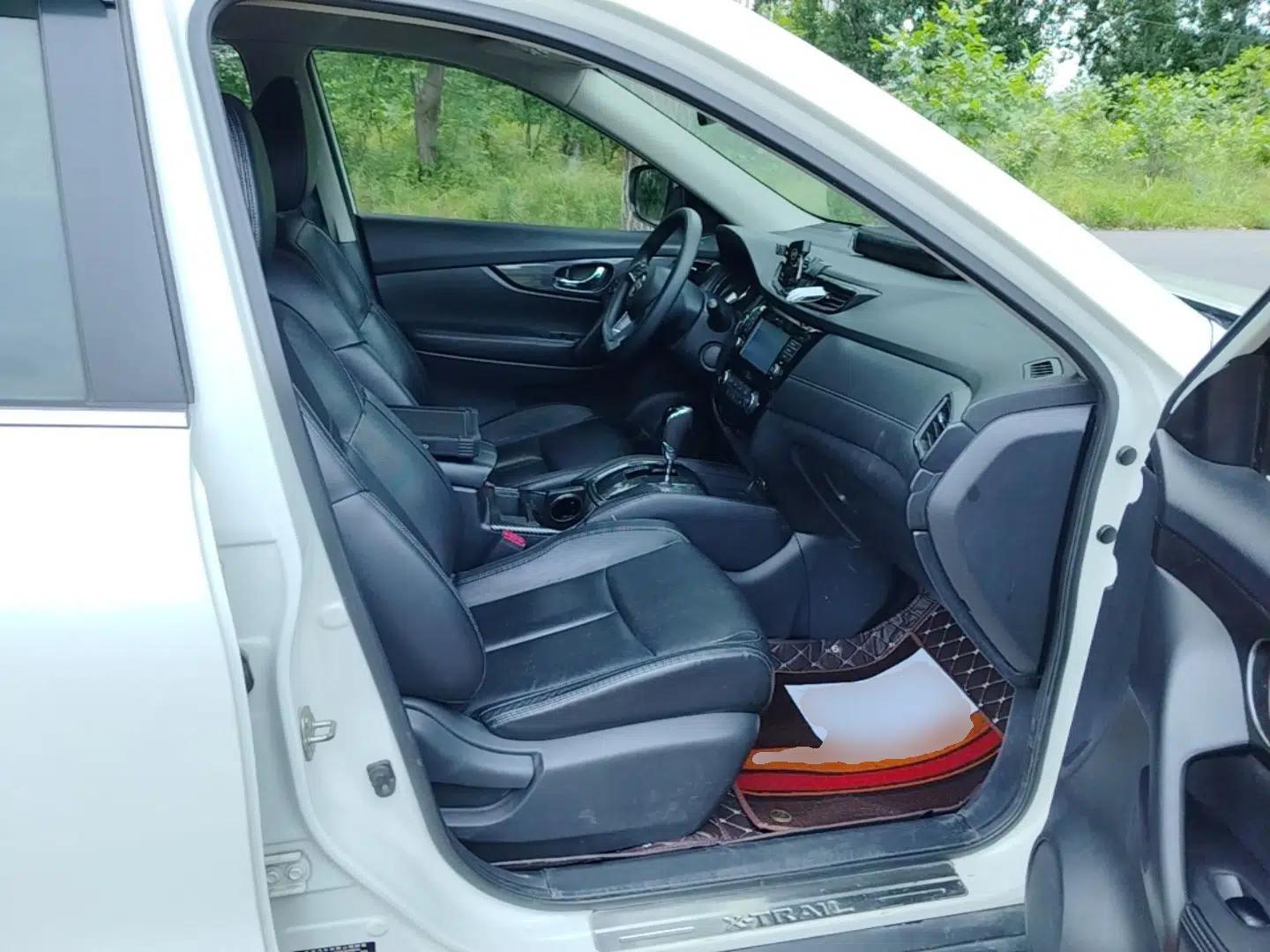 Nissan X-Trail 2017 2.0L CVT Comfort Edition 2WD — миниатюра 23
