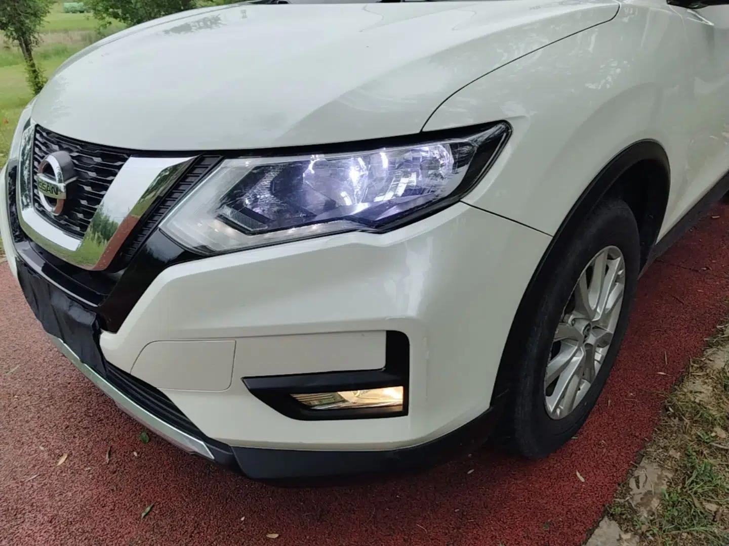 Nissan X-Trail 2017 2.0L CVT Comfort Edition 2WD — миниатюра 5