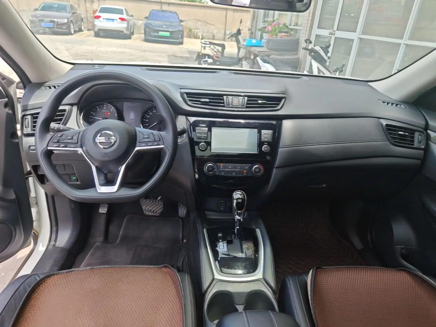 Nissan X-Trail 2017 2.0L CVT Comfort Edition 2WD — миниатюра 13