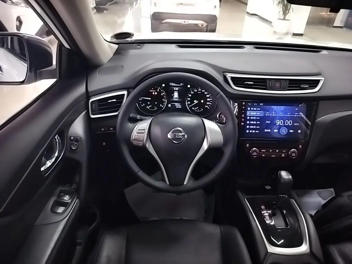 Nissan X-Trail 2014 2.0L CVT Comfort Edition 2WD — миниатюра 14