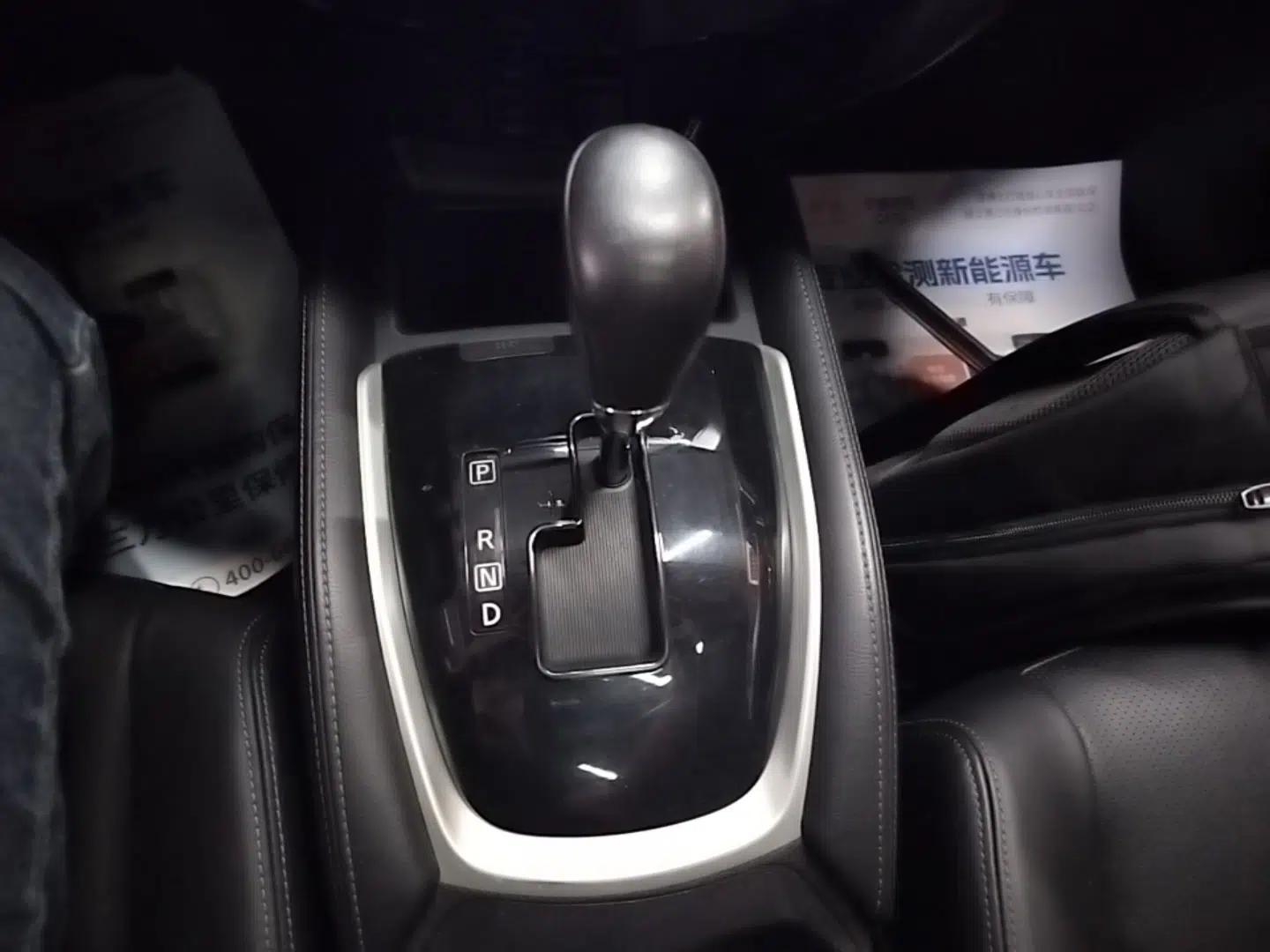 Nissan X-Trail 2014 2.0L CVT Comfort Edition 2WD — миниатюра 17