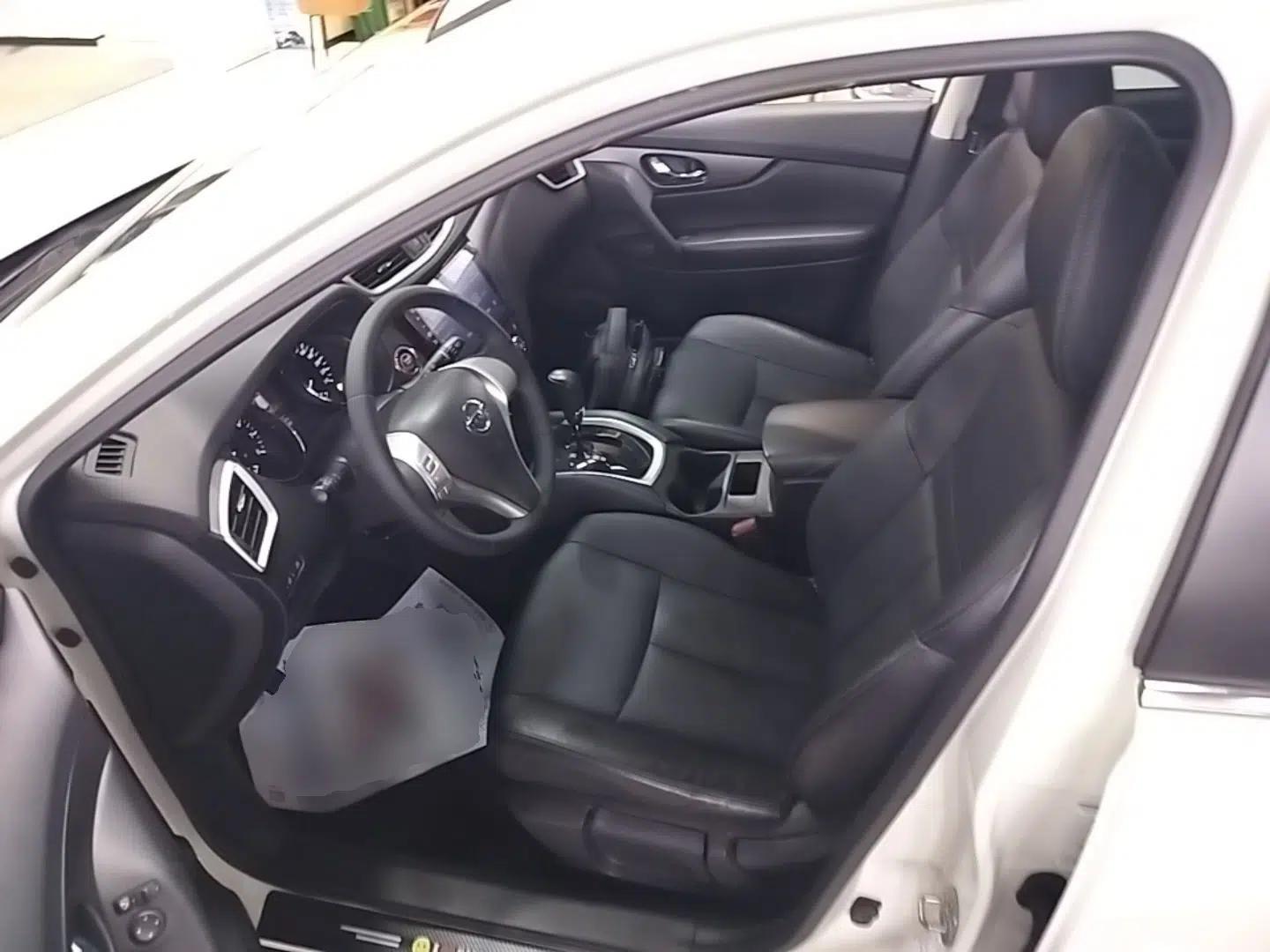 Nissan X-Trail 2014 2.0L CVT Comfort Edition 2WD — миниатюра 19