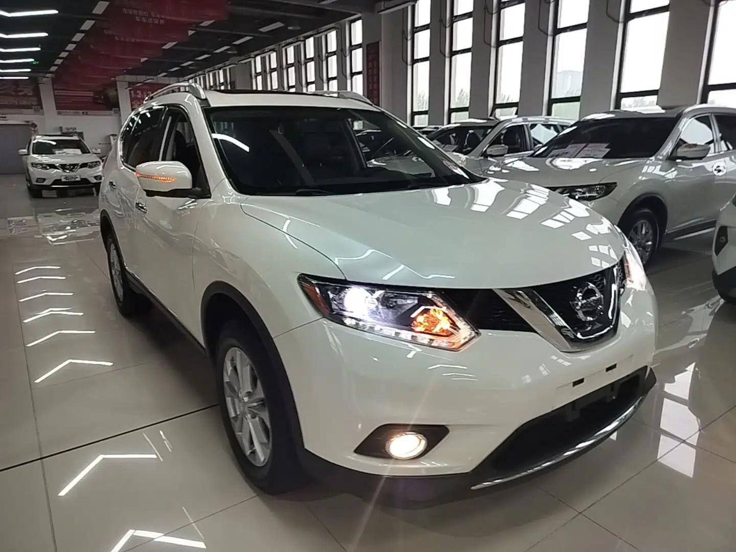 Nissan X-Trail 2014 2.0L CVT Comfort Edition 2WD — миниатюра 3
